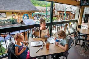 Diners at Mountain Edge Grill