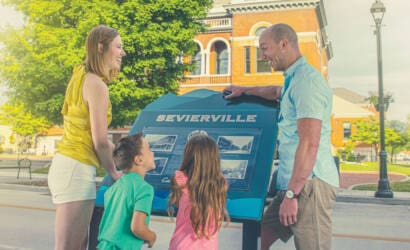 Sevierville Tennessee Smokies Visitors Guide